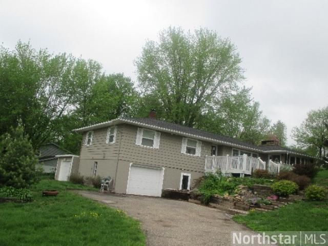 954 Walnut St, Prescott, WI 54021