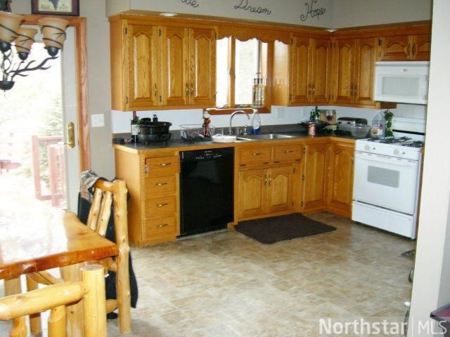 3135 Rush Point Dr, Rush City, MN 55069