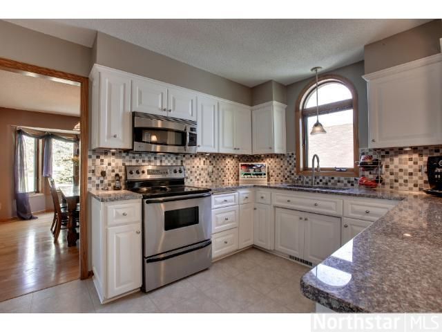 1388 Michelle Dr, Eagan, MN 55123