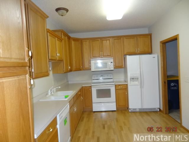 1209 Sunset Ct, Northfield, MN 55057