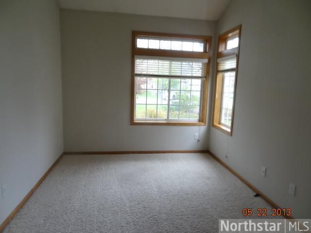 1209 Sunset Ct, Northfield, MN 55057