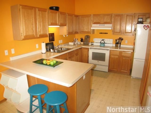 1902 Lincoln St S, Northfield, MN 55057