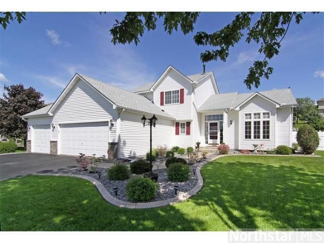 12708 Sandy Point Rd, Eden Prairie, MN 55347