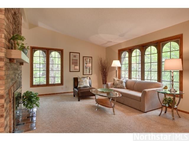 2445 Sheridan Hills Curve, Wayzata, MN 55391