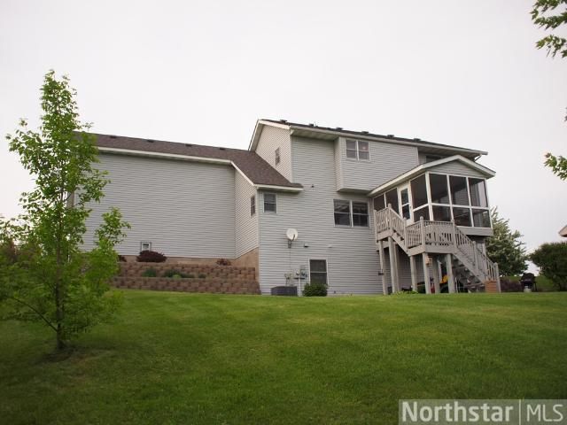407 Greenbriar Ln, Buffalo, MN 55313