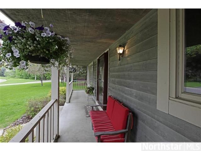7140 Upper 136th St W, Apple Valley, MN 55124