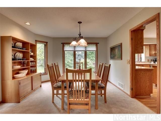 7140 Upper 136th St W, Apple Valley, MN 55124