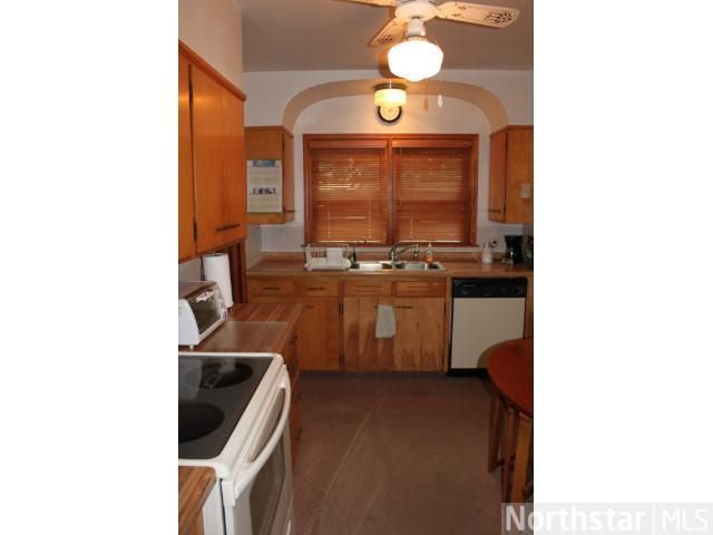 1527 Norwood St, Red Wing, MN 55066
