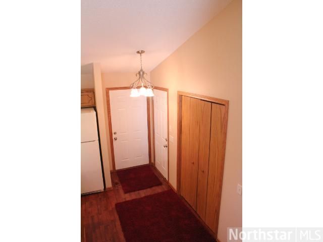 1649 Forest Glen Cir, Saint Augusta, MN 56301