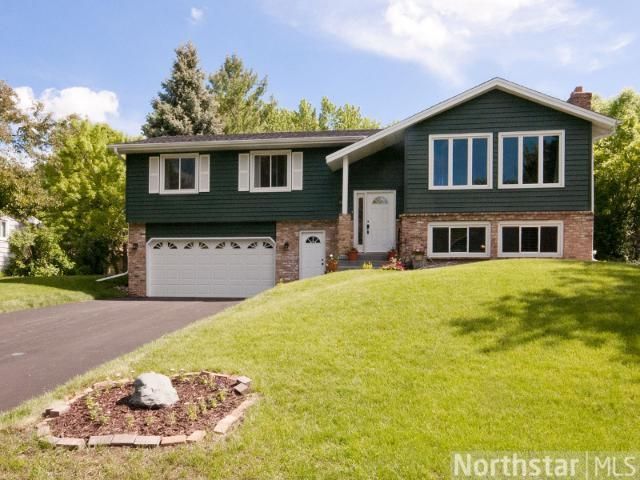 6514 Bluebird Dr, Maple Grove, MN 55369