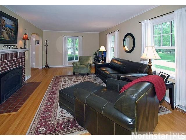 3232 New Brighton Rd, New Brighton, MN 55112
