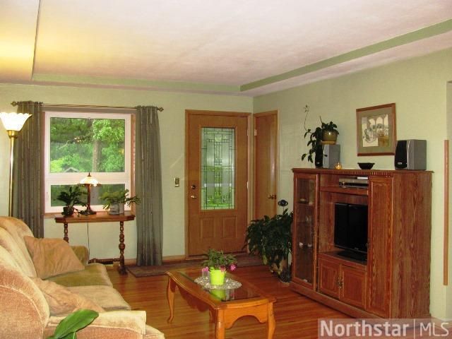 4753 Winterset Dr, Minnetonka, MN 55343