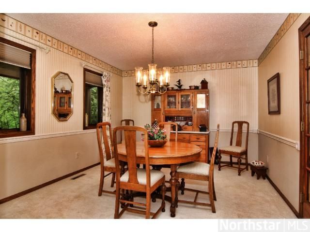 7960 Horizon Dr, Shakopee, MN 55379