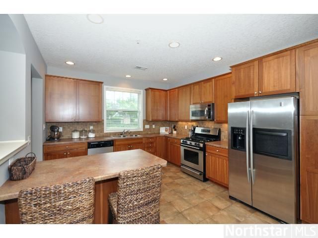 11345 Stratton Ave #112, Eden Prairie, MN 55344