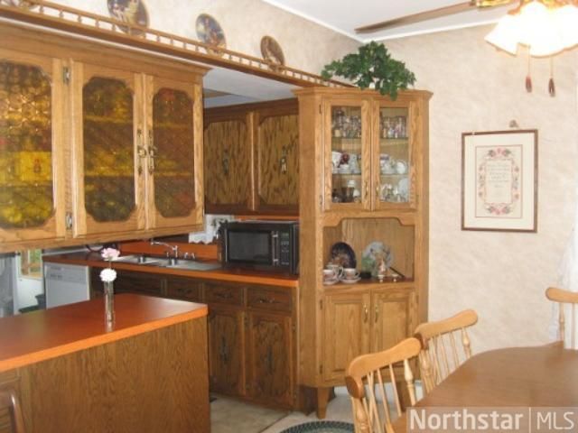 112 Sunset Dr, Jordan, MN 55352