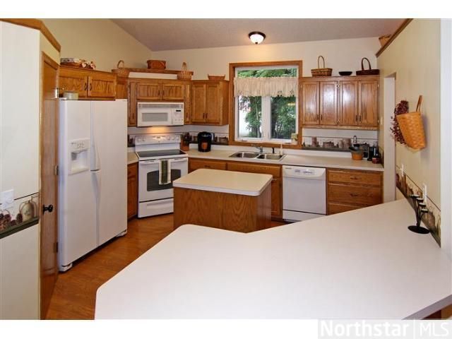600 Vrtis Ln, New Prague, MN 56071