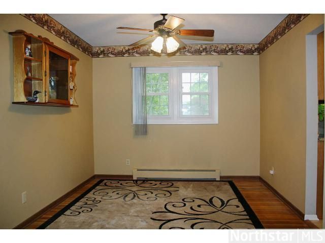 11613 Galtier Dr, Burnsville, MN 55337