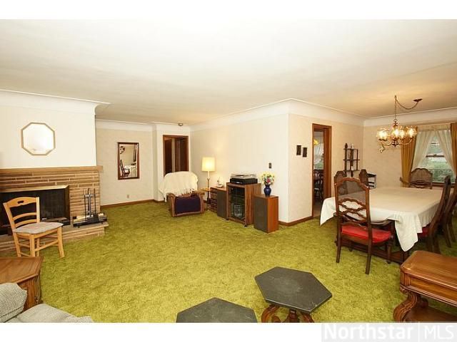 8645 5th Ave S, Bloomington, MN 55420