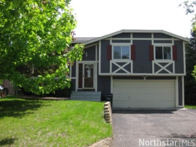 9473 Able St NE, Blaine, MN 55434