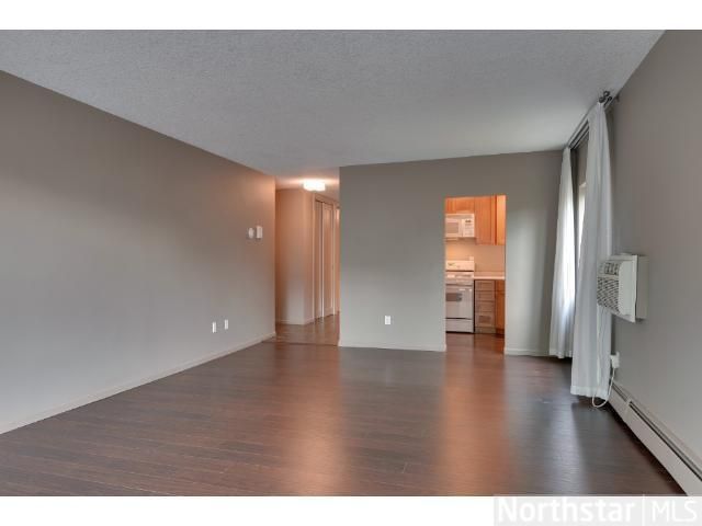 504 W Franklin Ave #1D, Minneapolis, MN 55405