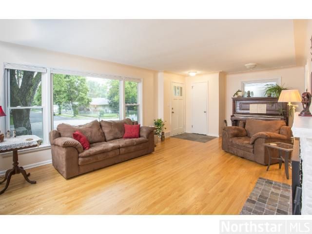 5704 S Xerxes Ave, Edina, MN 55410
