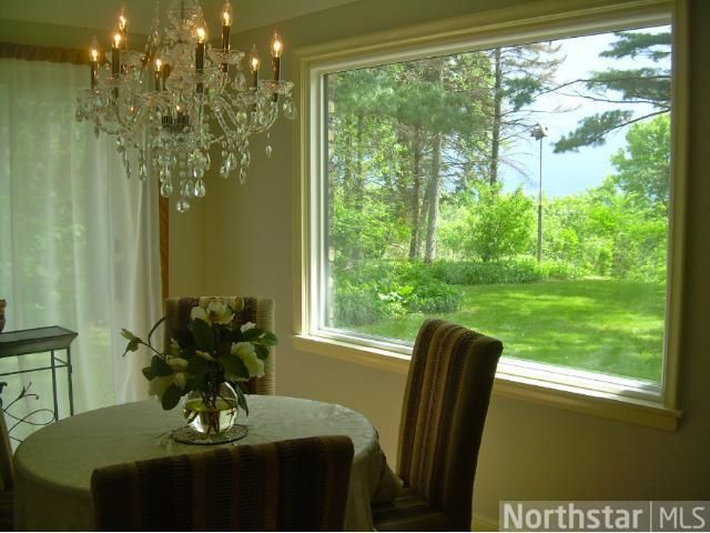 1510 Dora Ln, Saint Paul, MN 55106