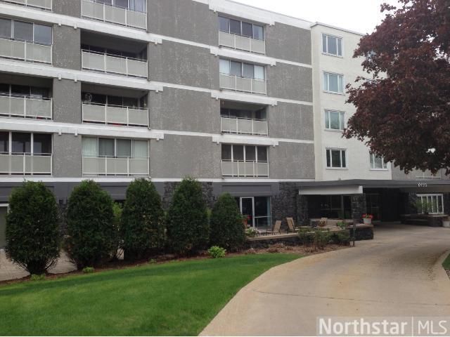 6450 York Ave S #311, Edina, MN 55435