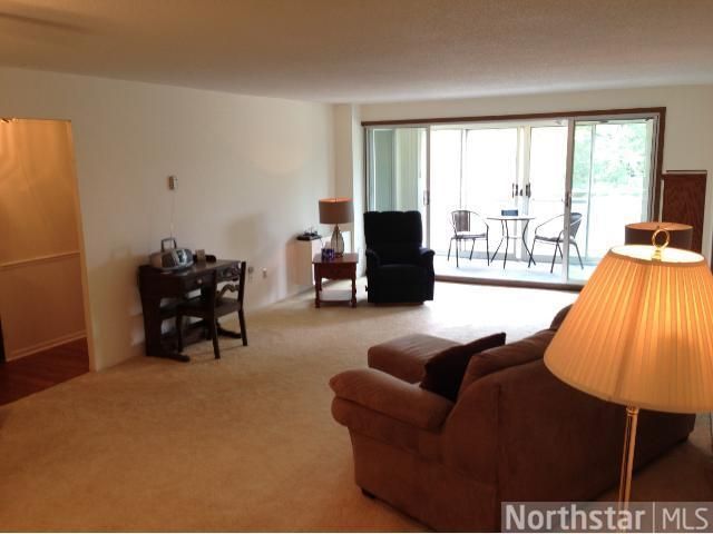 6450 York Ave S #311, Edina, MN 55435