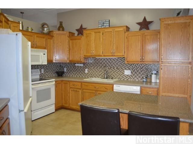 9511 207th St W, Lakeville, MN 55044