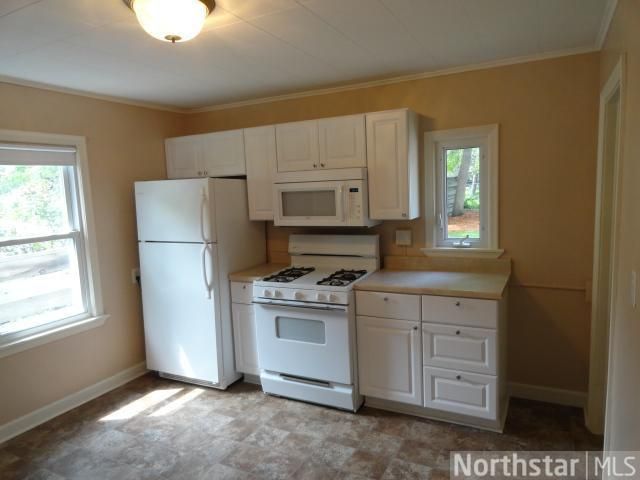 2457 14th Ave E, North Saint Paul, MN 55109