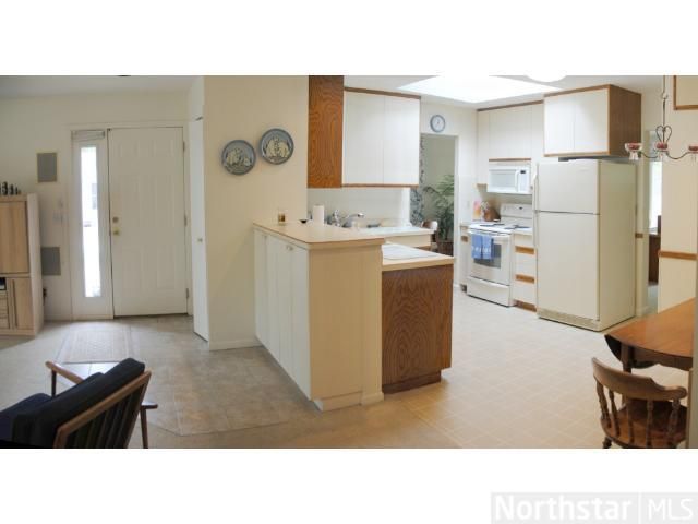 4051 Jay Ln, White Bear Lake, MN 55110