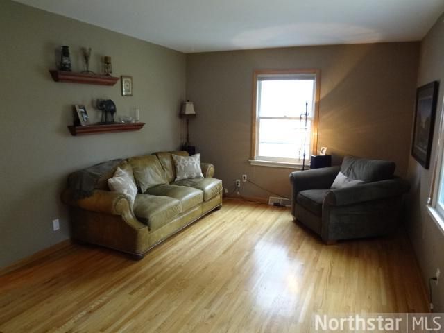 2813 Blackstone Ave, Saint Louis Park, MN 55416