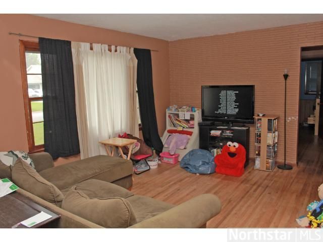 300 111th Ln NW, Coon Rapids, MN 55448