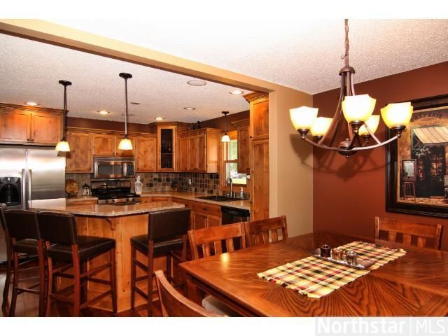 13107 Circle Dr, Burnsville, MN 55337