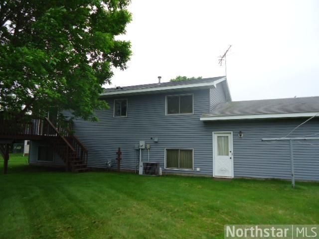 511 Saratoga Ave, Osceola, WI 54020
