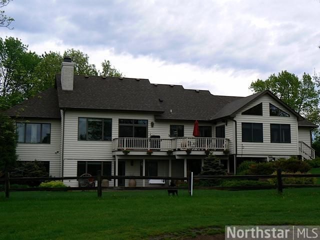7125 Sarah Dr, Chaska, MN 55318