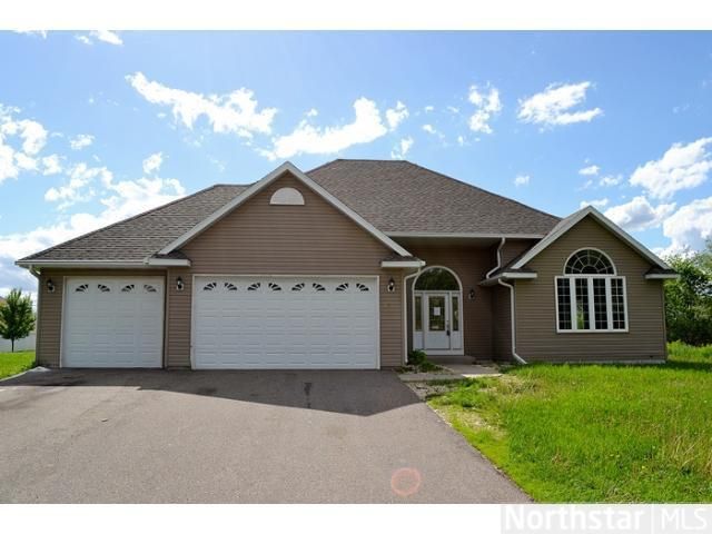 945 1st St, Saint Paul Park, MN 55071