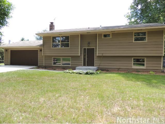 6971 35th St N, Oakdale, MN 55128