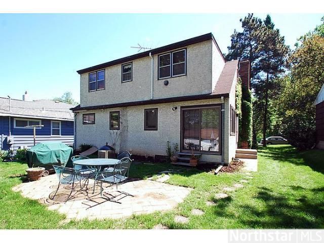 845 Mcknight Rd N, Saint Paul, MN 55119