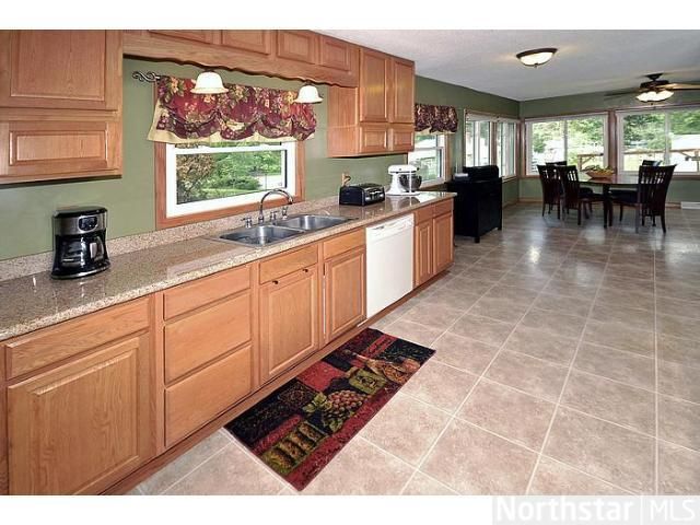 3217 Lake Elmo Ave N, Lake Elmo, MN 55042