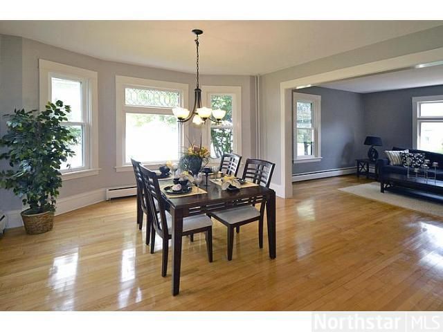 1363 Breda Ave, Saint Paul, MN 55108