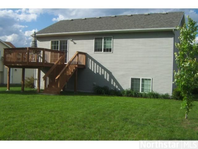 1031 Bridgeport Dr, Sartell, MN 56377