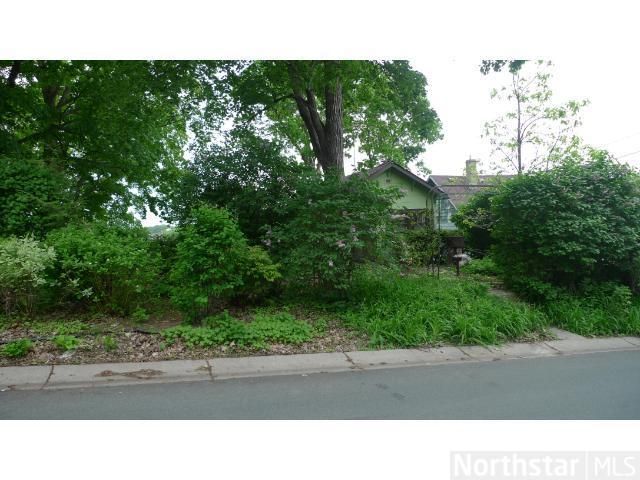 2307 Fairview Ln, Mound, MN 55364