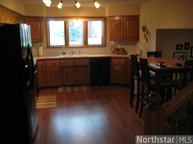 1752 122nd Ln NW, Coon Rapids, MN 55448
