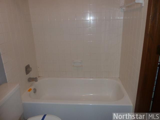 5532 E Bavarian Ps NE, Fridley, MN 55432
