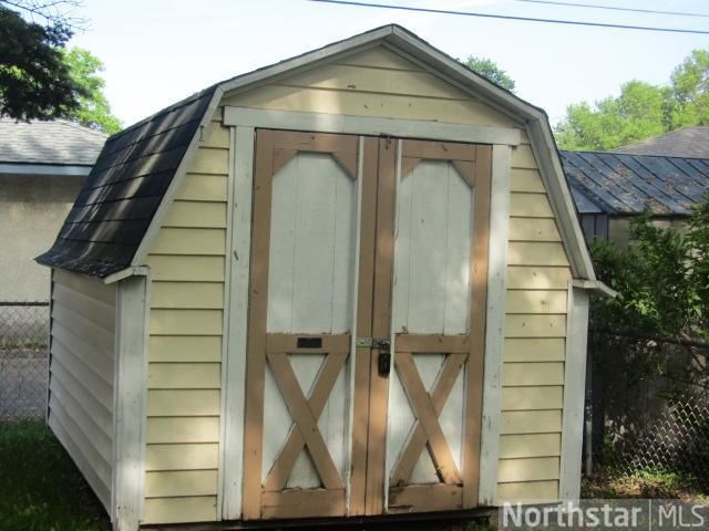 1487 Barclay St, Saint Paul, MN 55106