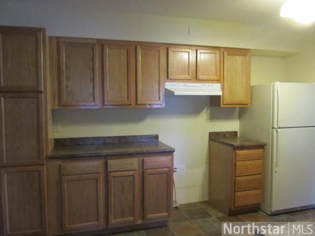 1487 Barclay St, Saint Paul, MN 55106