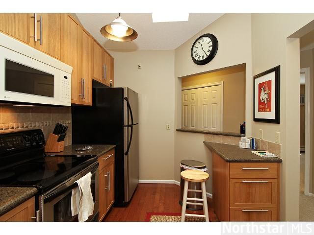 7601 Edinborough Way #6304, Edina, MN 55435