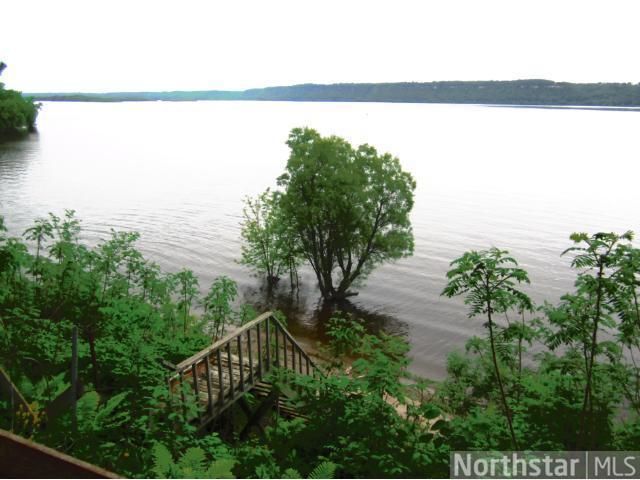 31383 Lakeview Ave, Red Wing, MN 55066