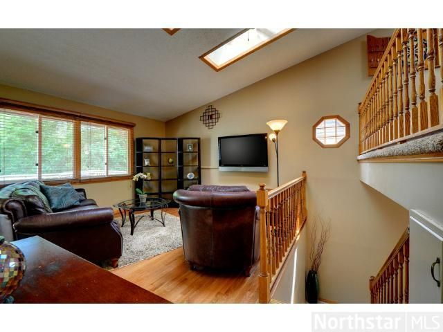 15427 Lesley Ln, Eden Prairie, MN 55346